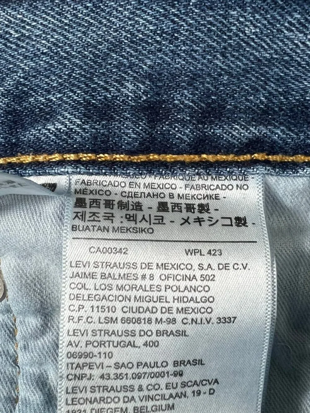 Share Levis 550 Jeans Mens 40x32 Blue Medium Wash Denim Relaxed Fit Tapered Leg
